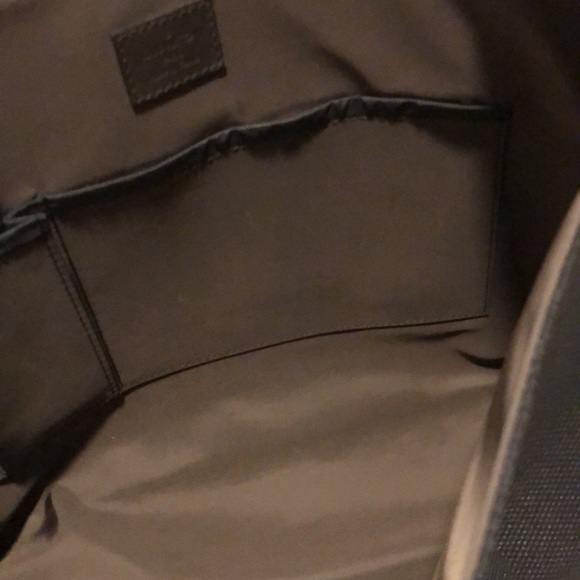 Authentic Louis Vuitton Loup Noir Canvas Messenger.Like new.Excellent condition. - Picture 13 of 14